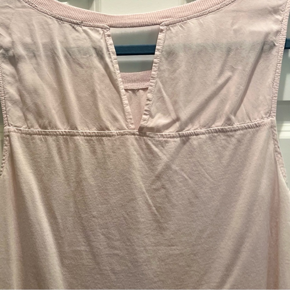 3/$19 Splendid soft sleeveless tank top blouse - Picture 12 of 16